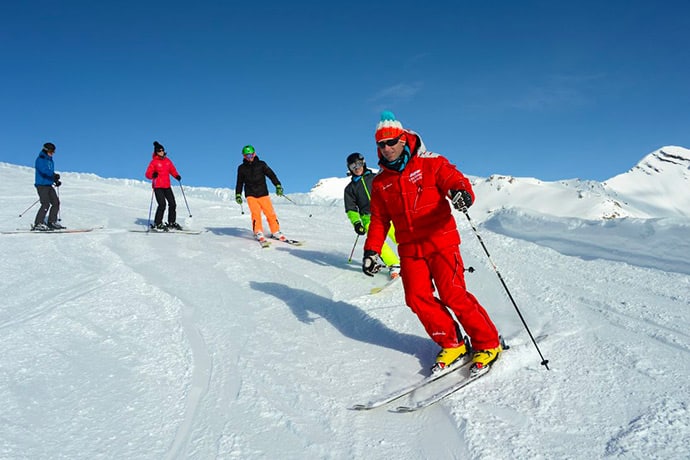 Image Initiation Ski alpin ESF classe de découverte Côté Découvertes