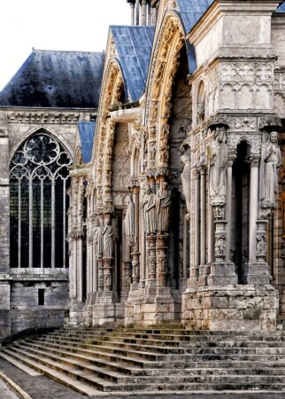 château médiéval de chartres histoire et patrimoine