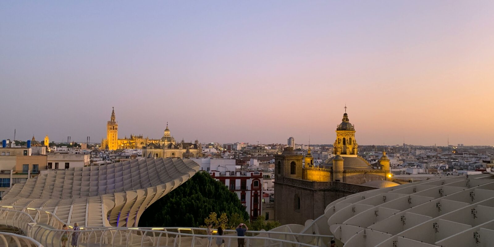 vue aérienne du monument culturel metropol parasol à Séville en Espagne