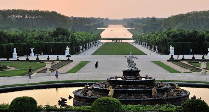 château de versailles vue extérieure jardin